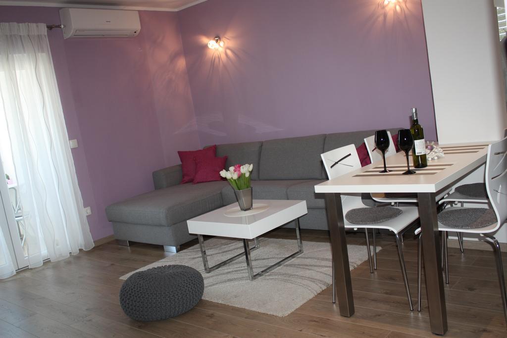 Apartment Anchi Makarska Buitenkant foto