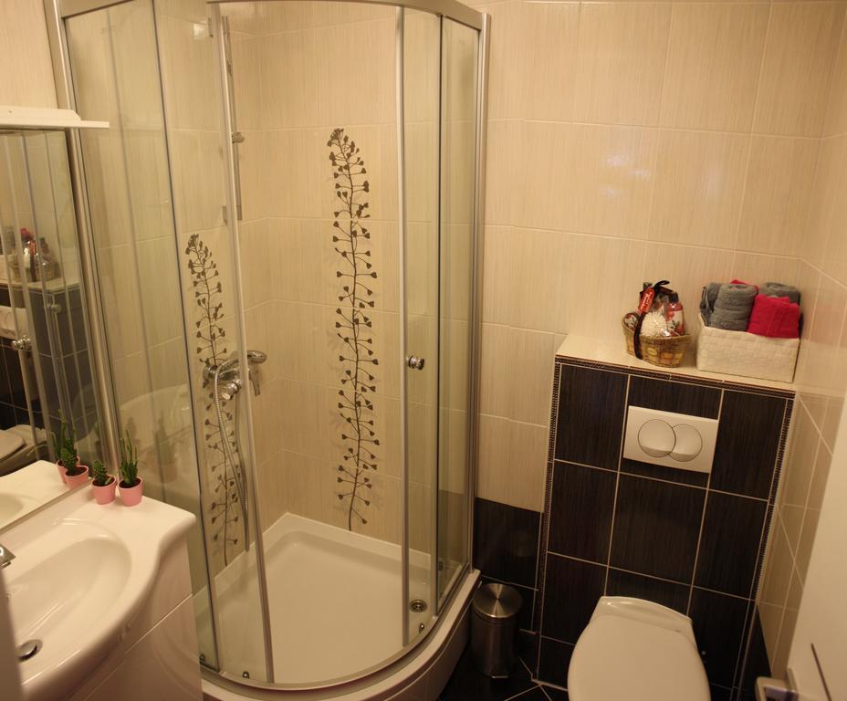 Apartment Anchi Makarska Buitenkant foto